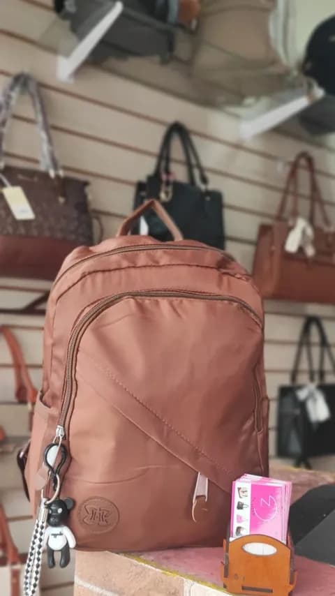 Até 40% off nas mochilas